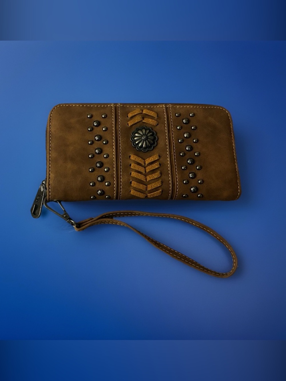 American Bling Conch & Stud Wallet, DetachableStrap, Southwestern NativeInspired